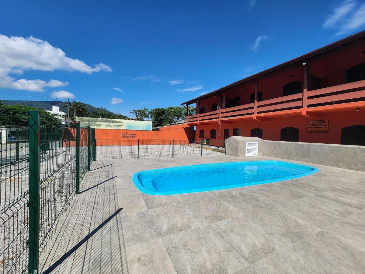 0001.05 - Maranduba - Apto - 2 Dormitorio - 8 Pessoas - 2 Quadras Do Mar - Piscina - Wi-Fi Убатуба Екстер'єр фото